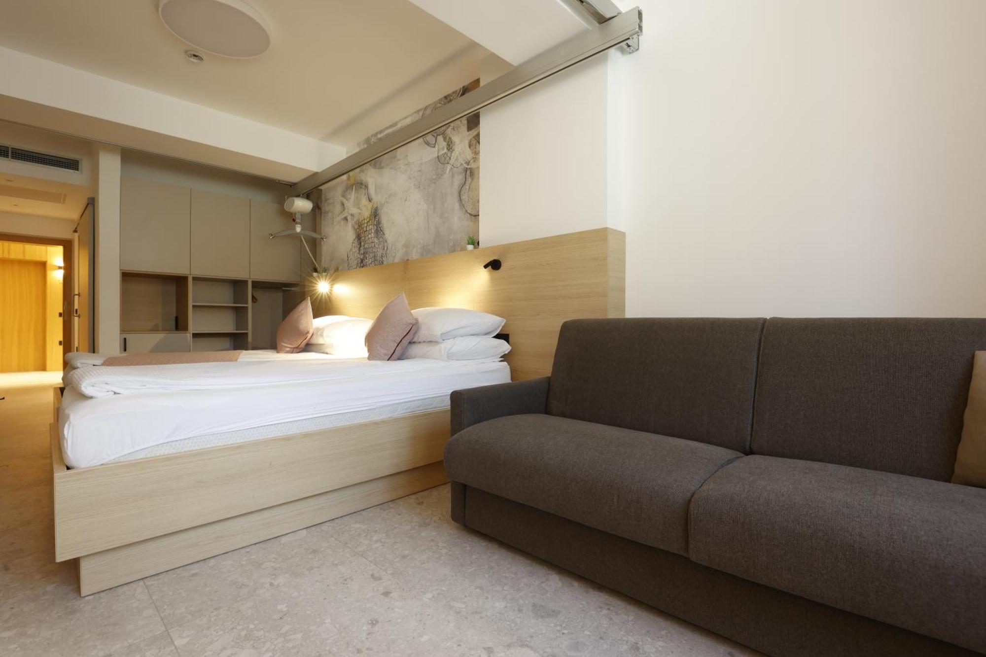 Floramare Health Resort Izola Eksteriør billede