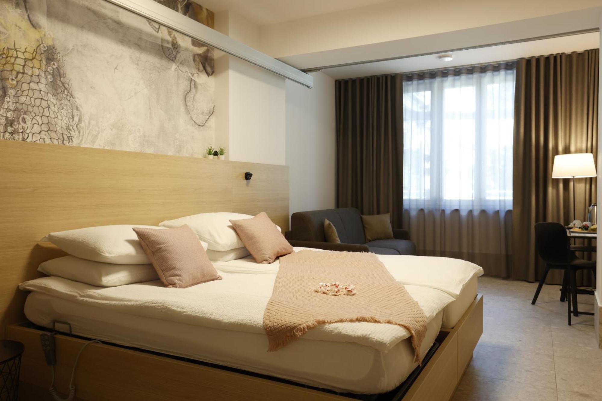 Floramare Health Resort Izola Eksteriør billede