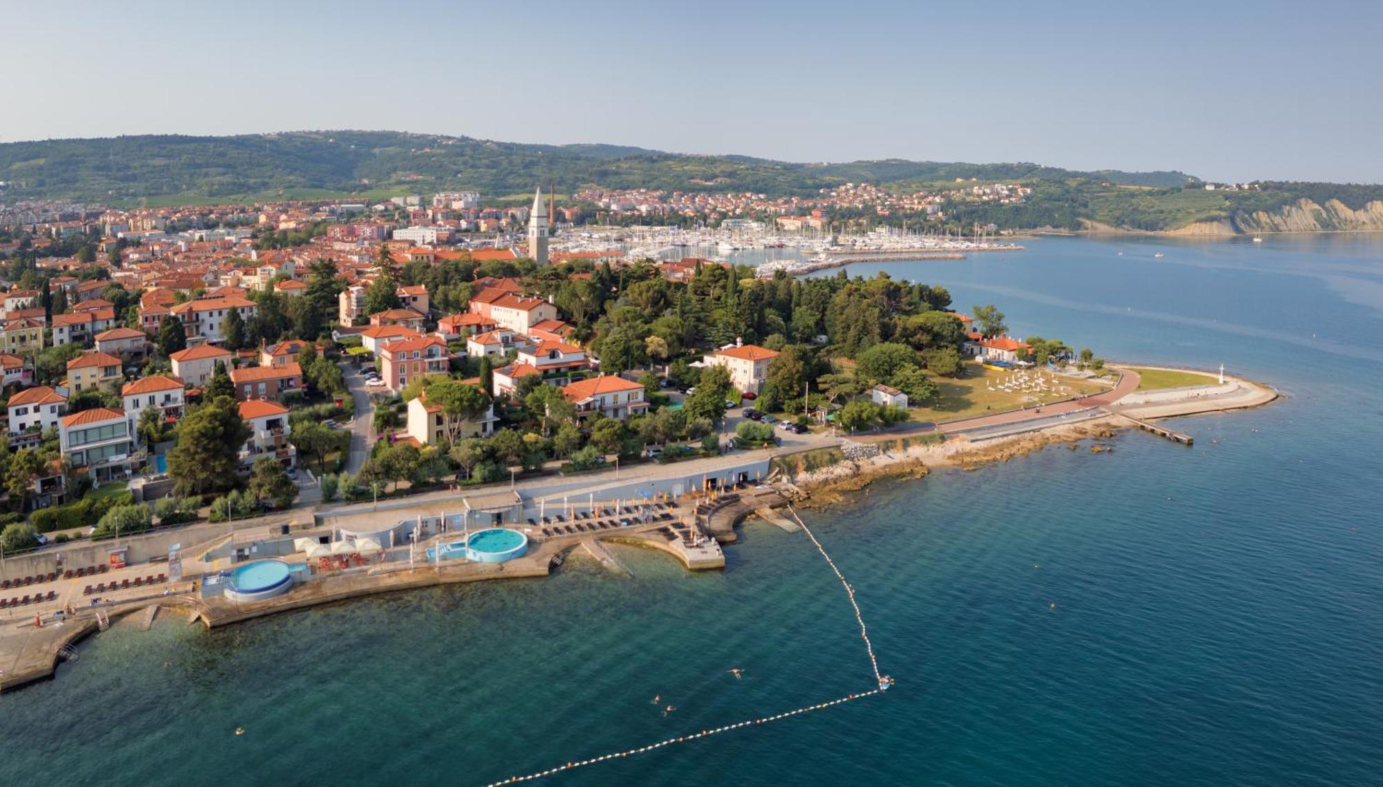 Floramare Health Resort Izola Eksteriør billede